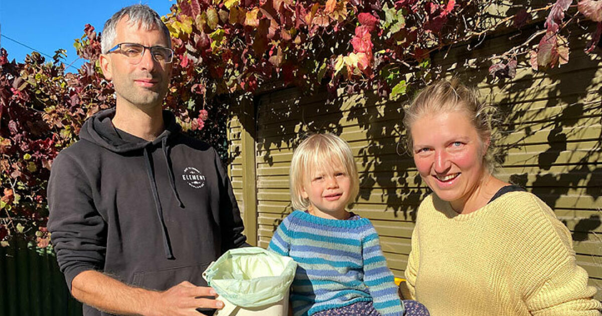 If it grows, it goes into the FOGO bin City of Holdfast Bay