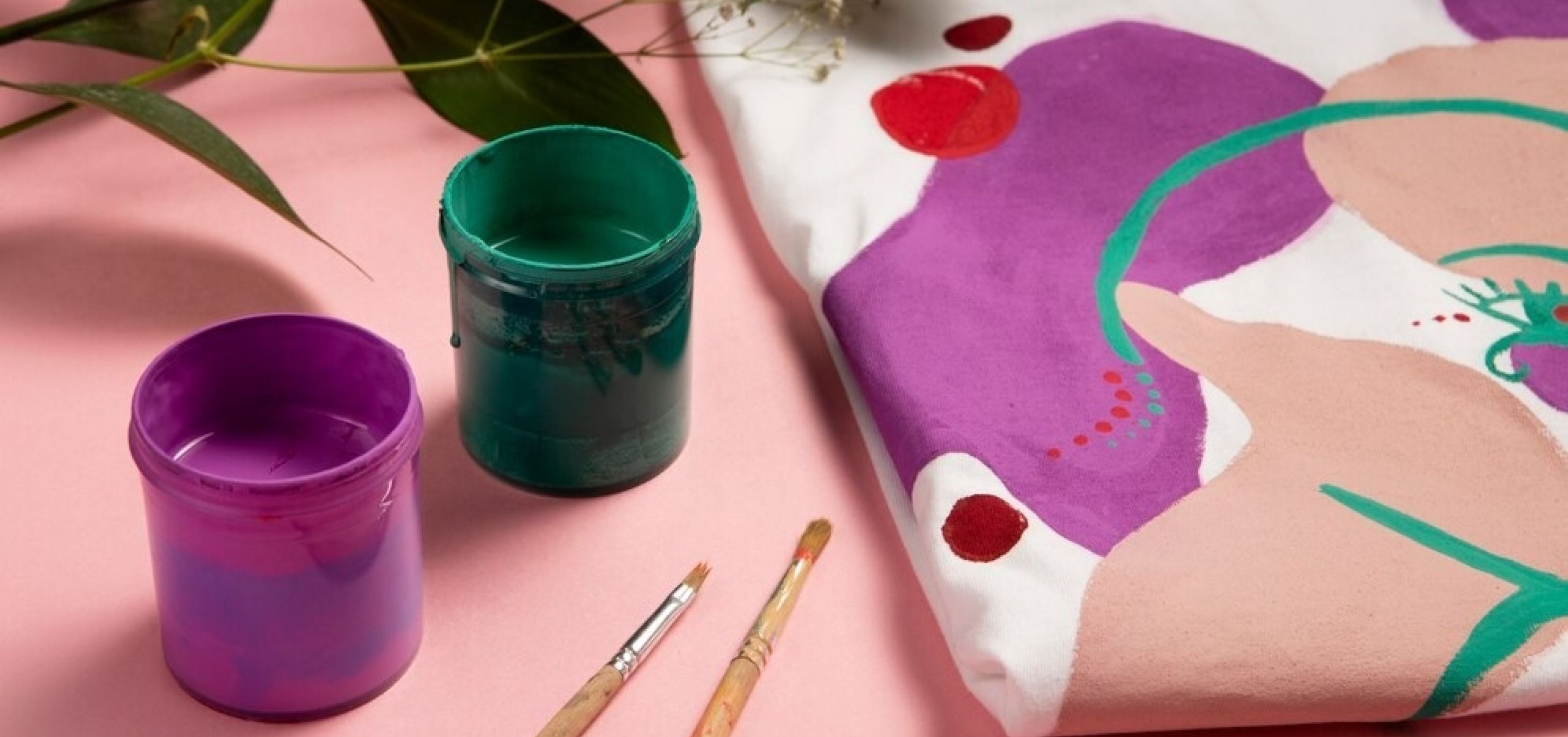 Tote bag with paint pots