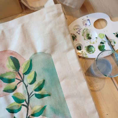 Tote bag and painting pallete