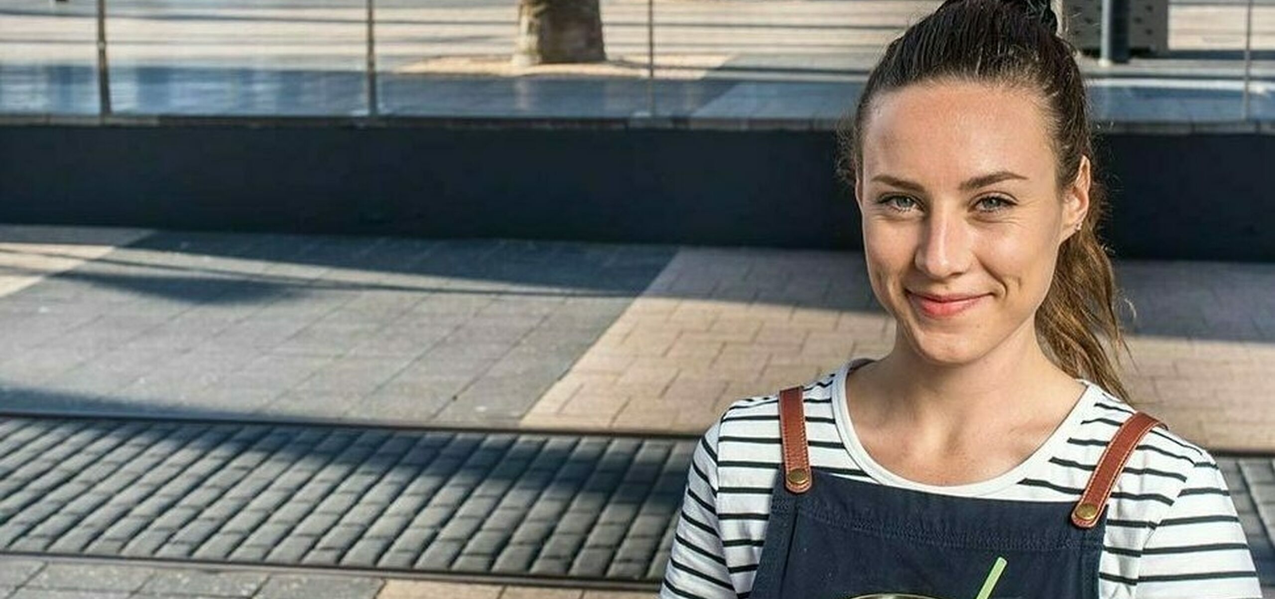 waitress with orange juice