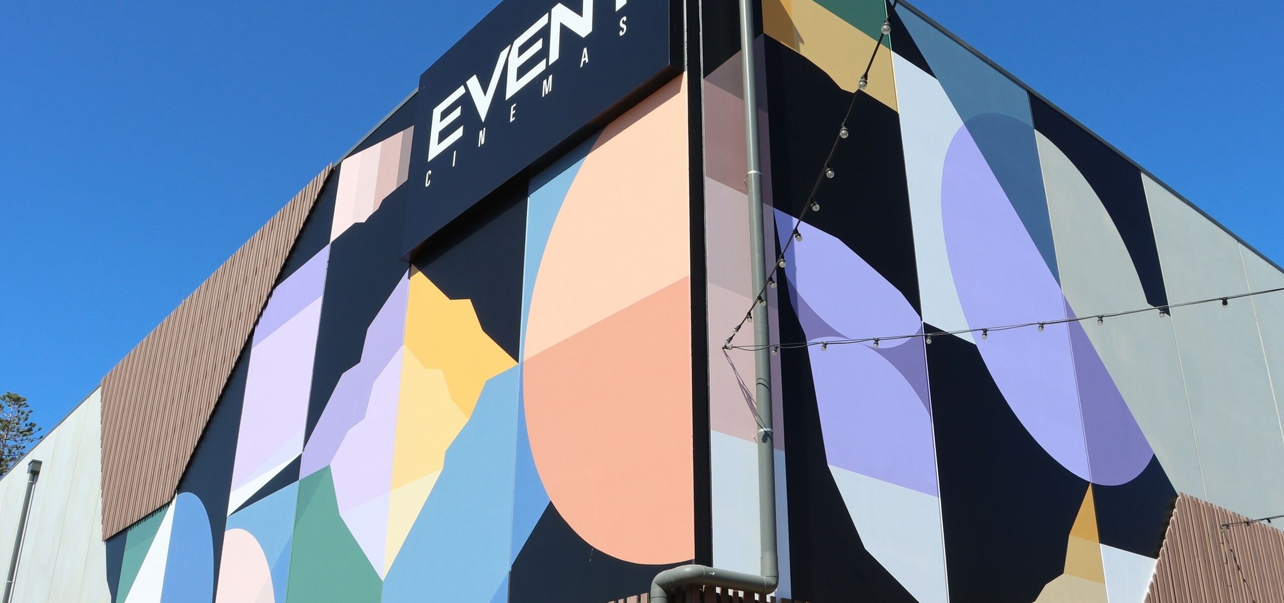 Mural at Event Cinemas on Cowper Street