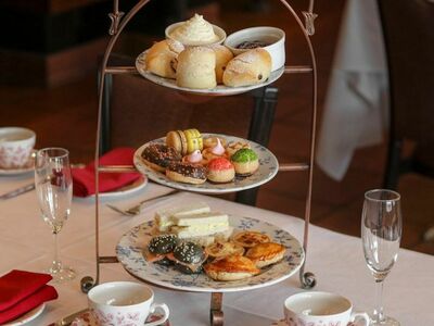 The Stamford Grands Fathers Day Gin High Tea