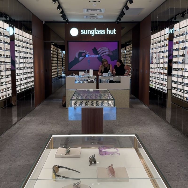 Sunglass Hut