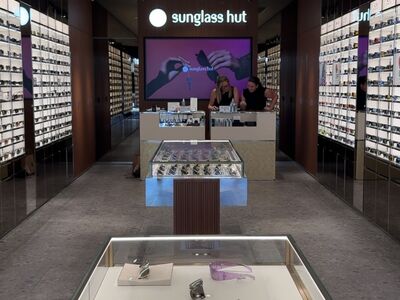 Sunglass Hut